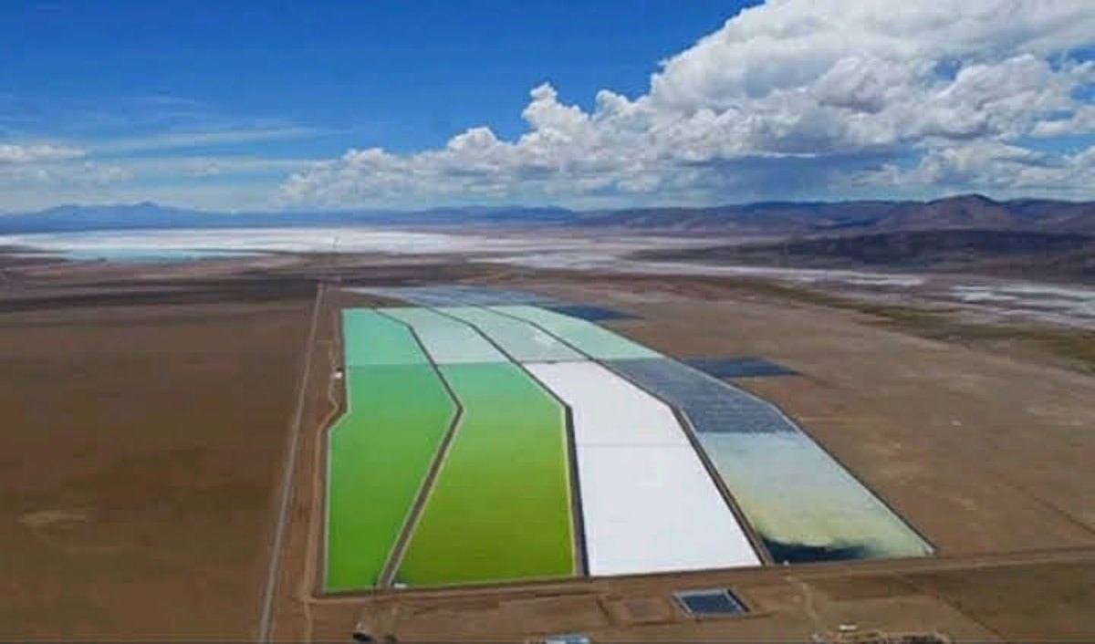 Secuencia de evaporación: piletas verde, blanca y celeste